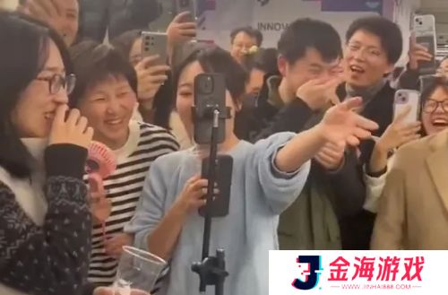 极越汽车CEO发长文反思，直言自己没跑路，结果反给雷军打了波广告