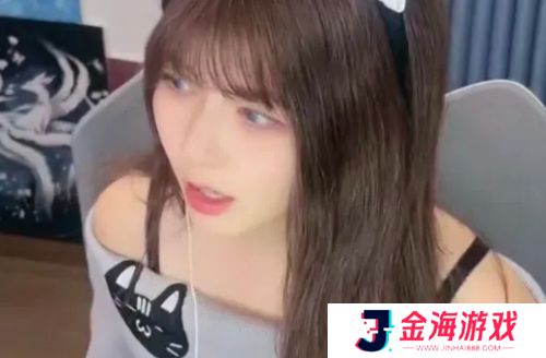 美女解说疯狂diss前任，曝光各种陋习，甚至说其喜欢娃娃，结果反遭网友吐槽
