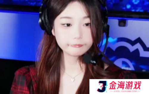 知名女解说再现奇葩操作，自卖付费照片，还分等级收钱，甚至可以连麦视频