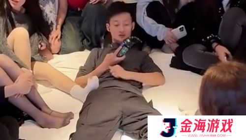 4600万粉丝网红被拘捕，聘请女子合演违规内容，网友：自食其果，早就该封