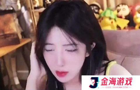 呆妹儿自曝吃药多年，至今仍精神恍惚，直言当主播不容易，网友表示心疼