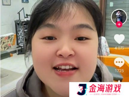 向佐找晓华理发，全程互动太开心，晓华回应：感谢在流量下滑还愿意过来