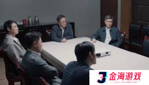 《我是刑警》公然枪杀哨兵案展开侦破，李文怒打女儿不让她当**